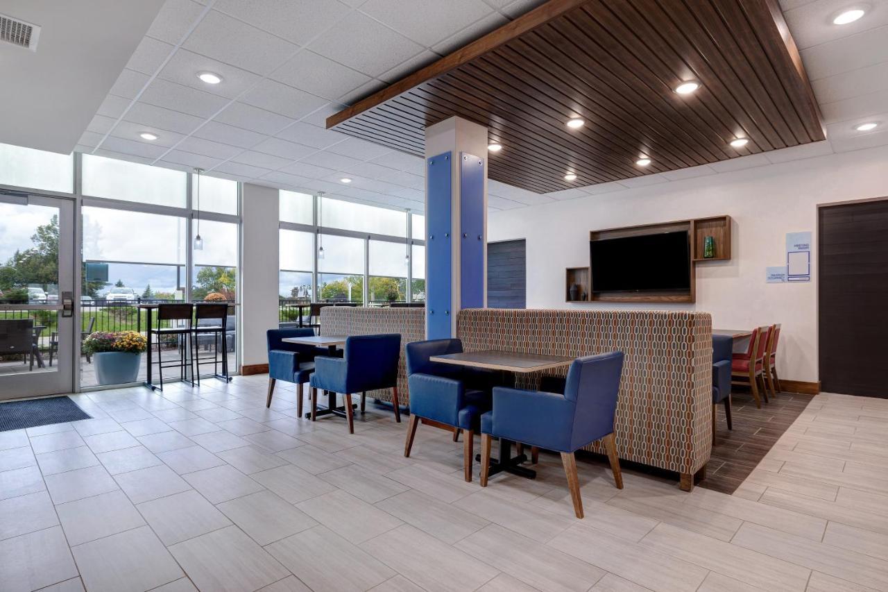 Holiday Inn Express & Suites - Ann Arbor - University South By Ihg Экстерьер фото