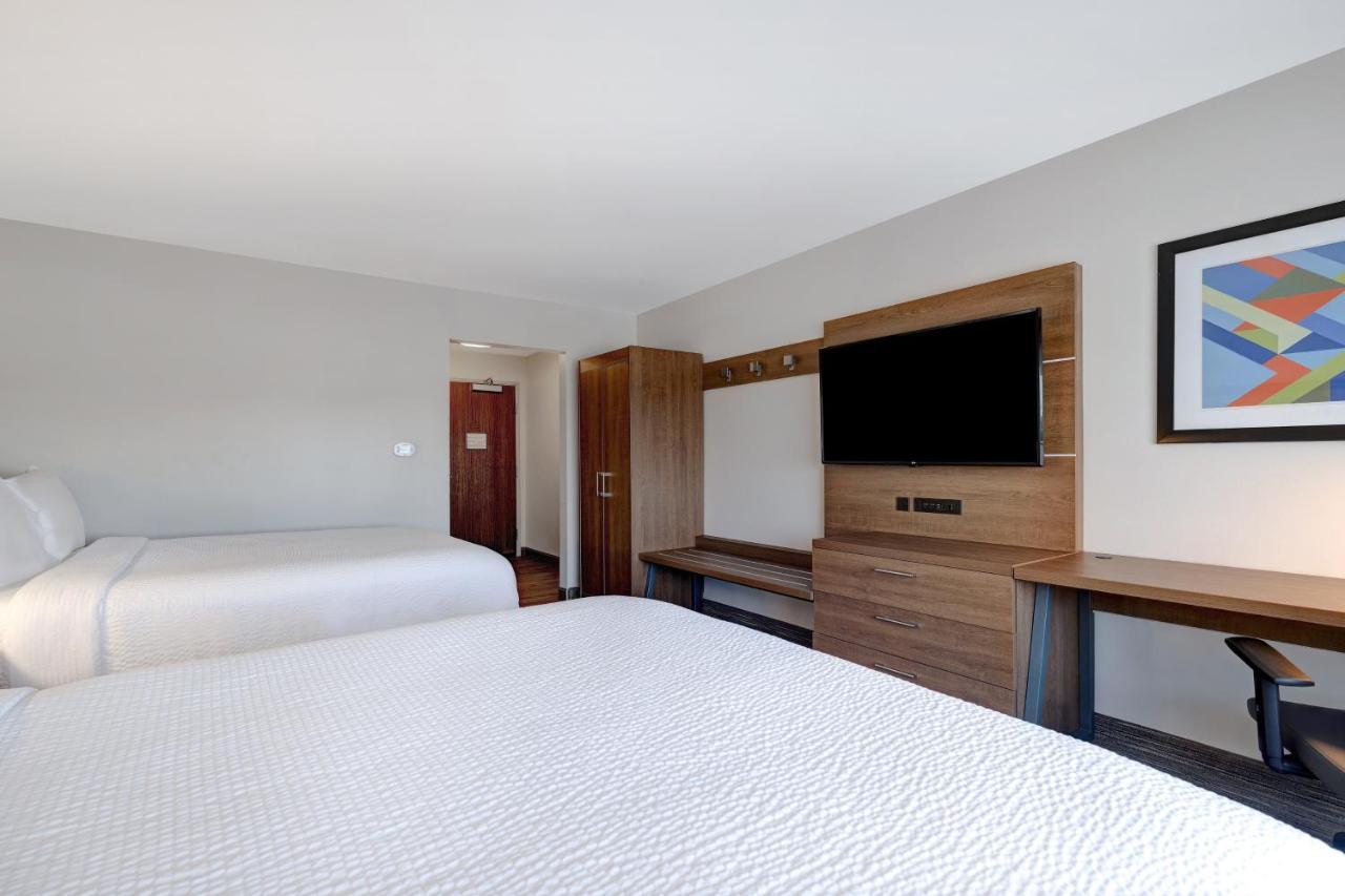 Holiday Inn Express & Suites - Ann Arbor - University South By Ihg Экстерьер фото
